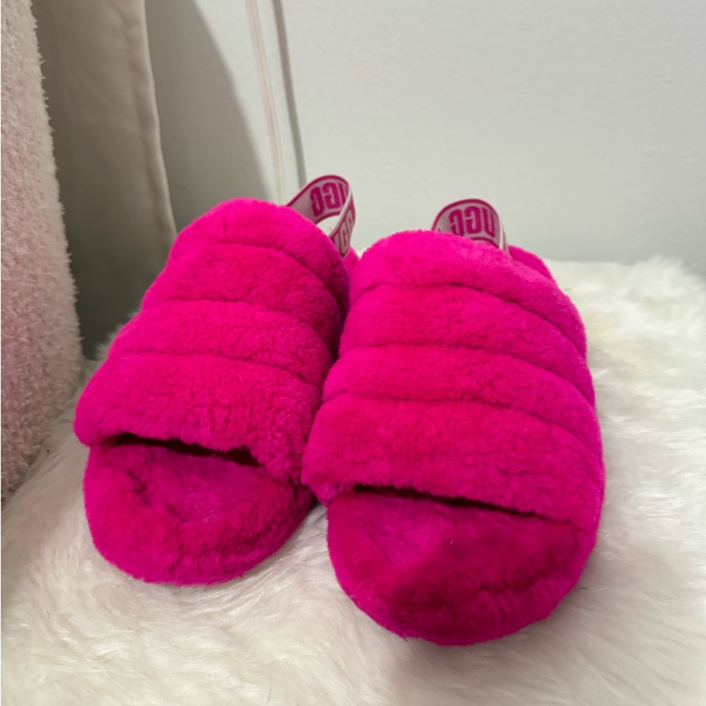 UGGs slippers - Picture 4 of 4